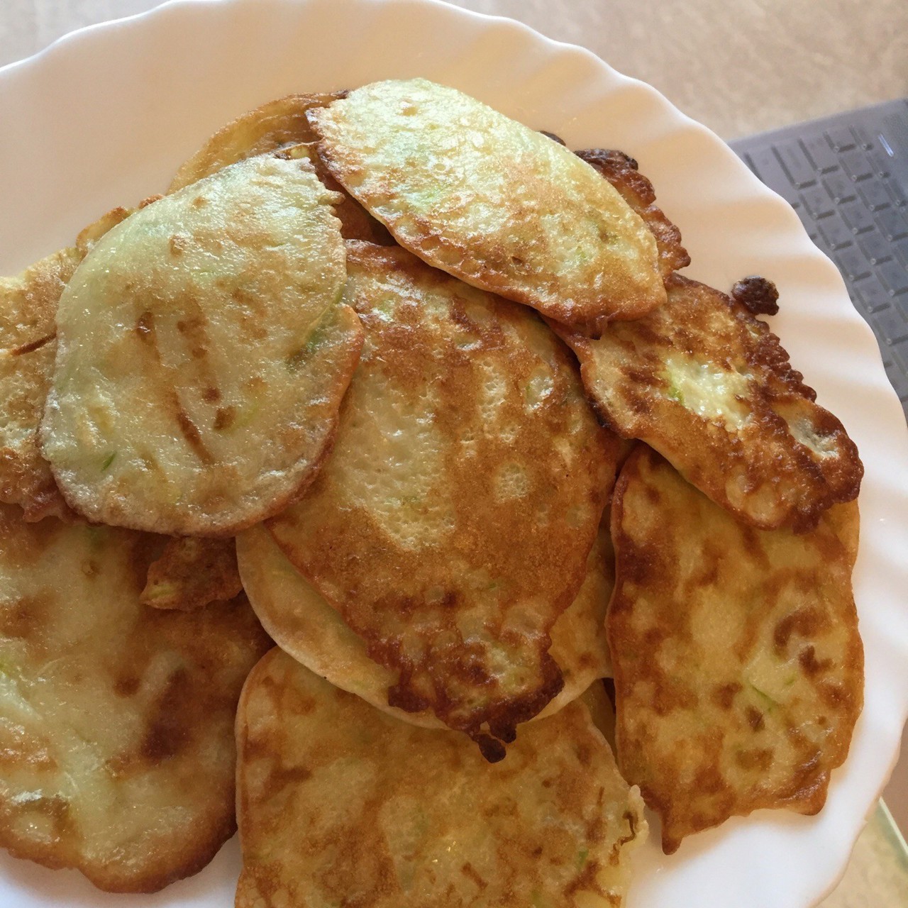 Сладкие кабачковые оладьи