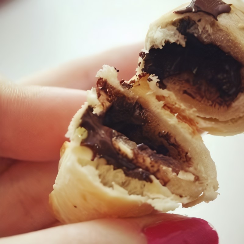 Слоеные сундучки с шоколадом