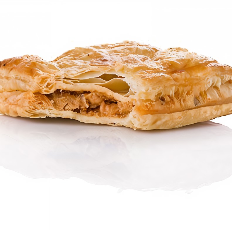 Слоеный пирог с тунцом