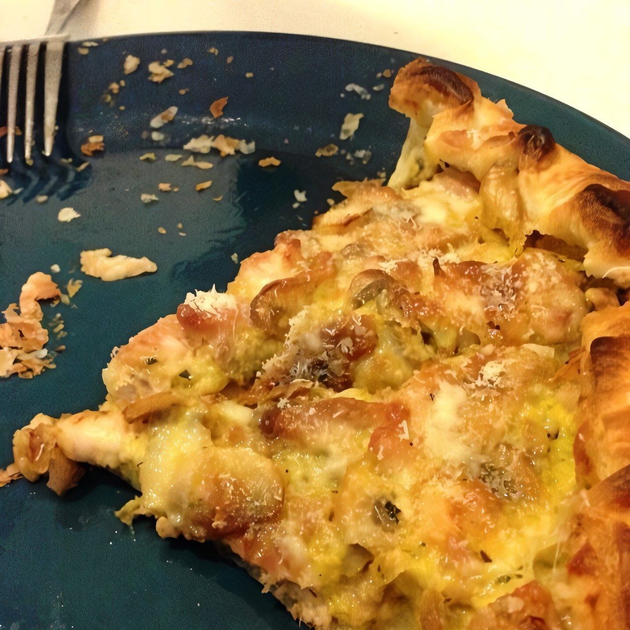 Слоёный пирог с курицей и грибами