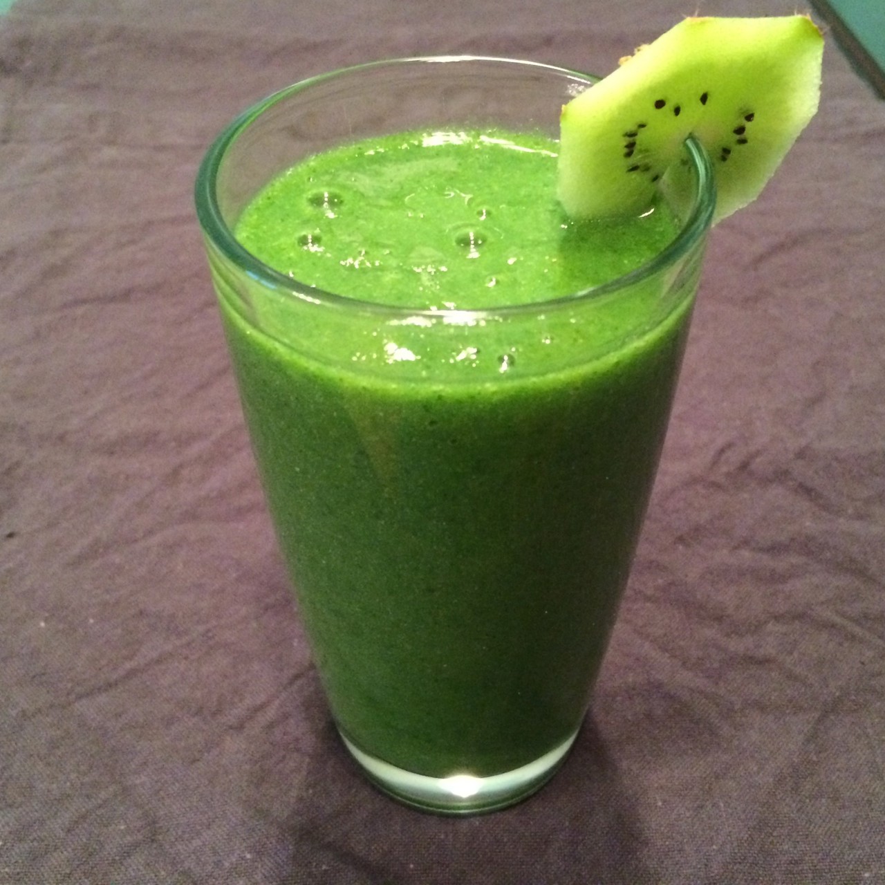 Смузи из фейхоа со шпинатом