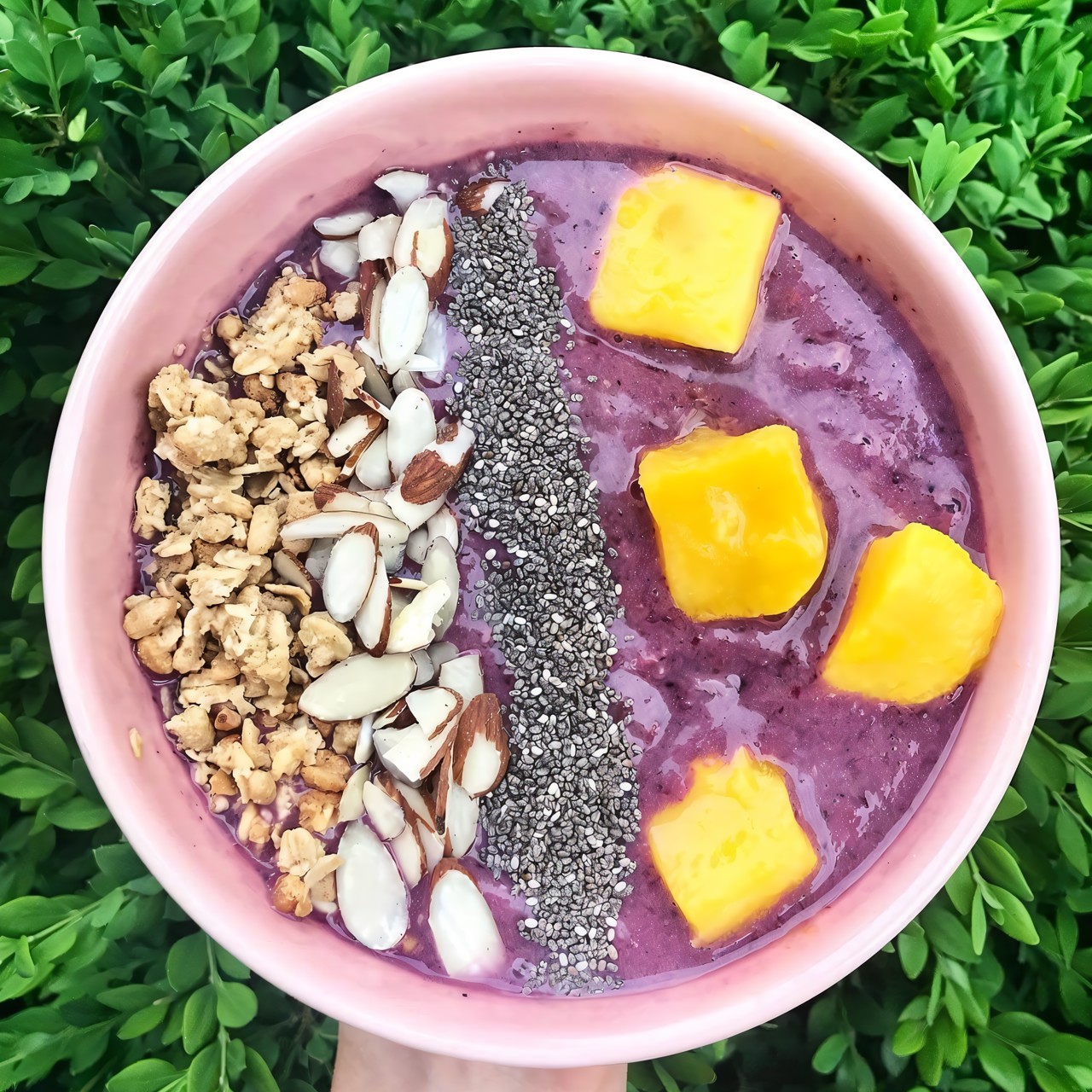 Смузи в тарелке