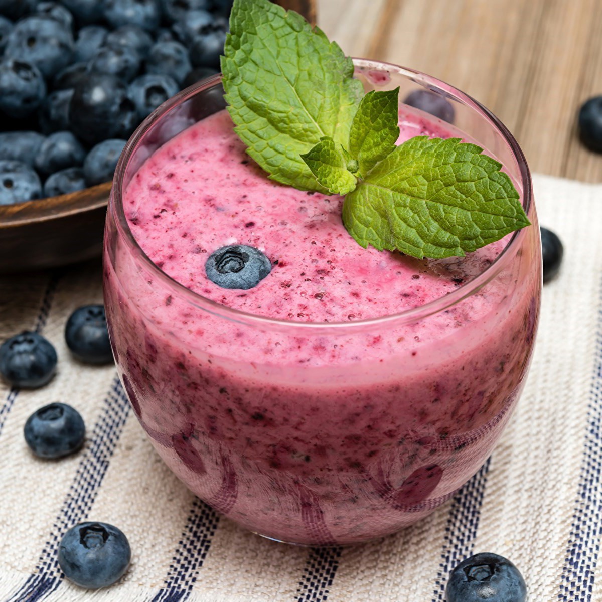 Смузи ягодно-кокосовый