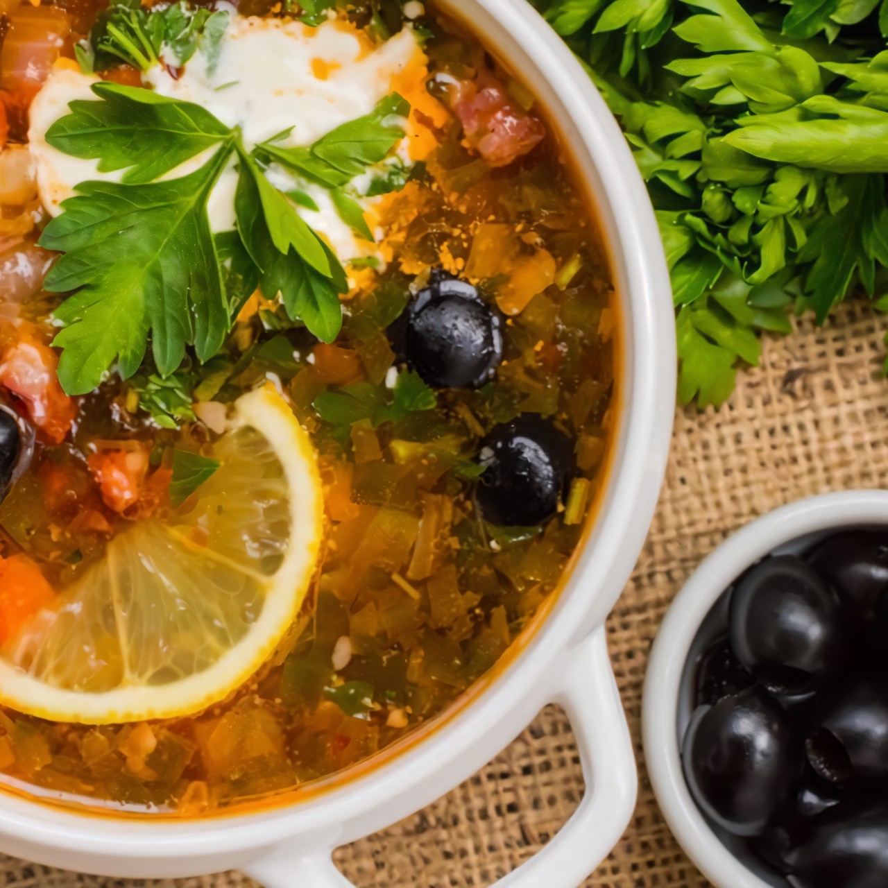 Солянка мясная сборная с беконом