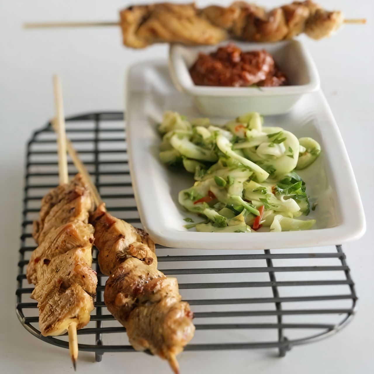 Соте из курицы с миндальным соусом