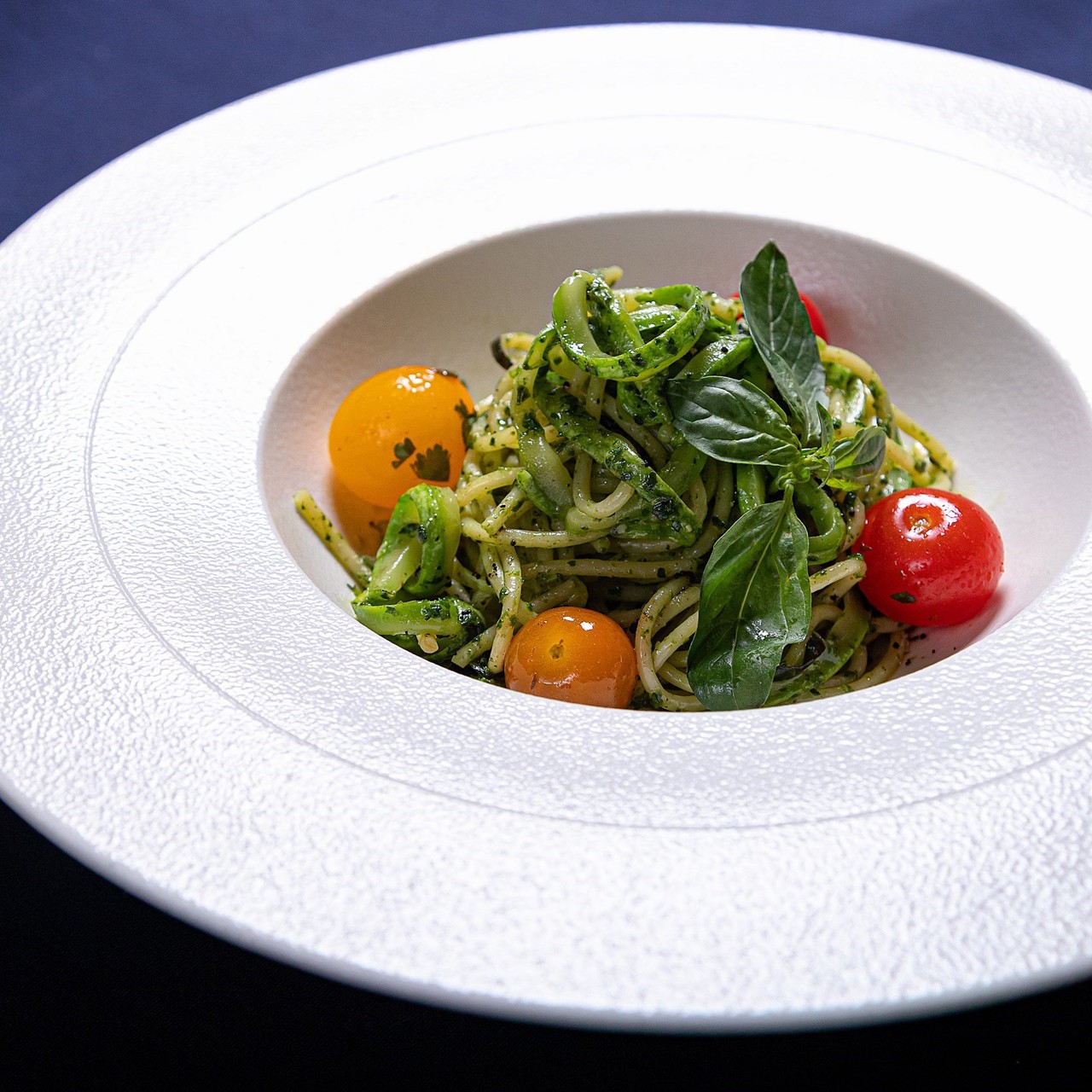 Спагетти с цукини в постном соусе песто