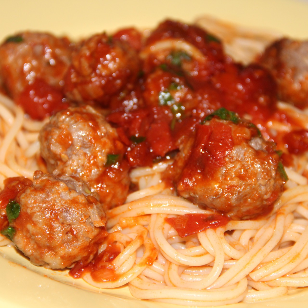 Спагетти с фрикадельками