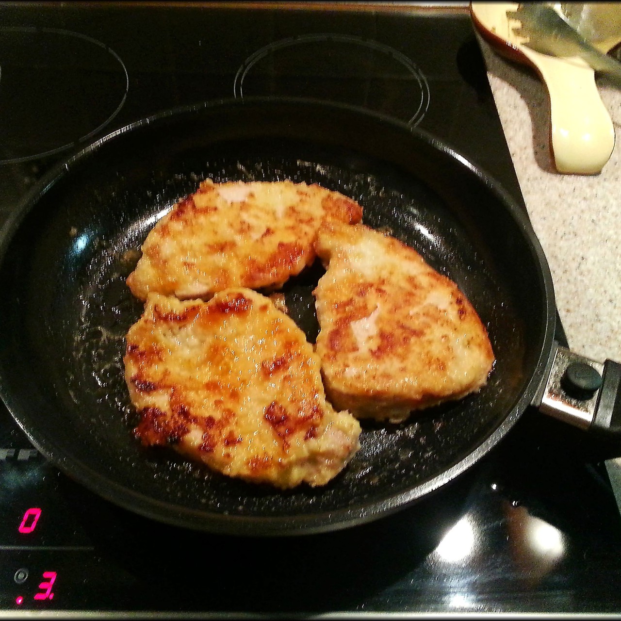 Стейк из свинины в панировке