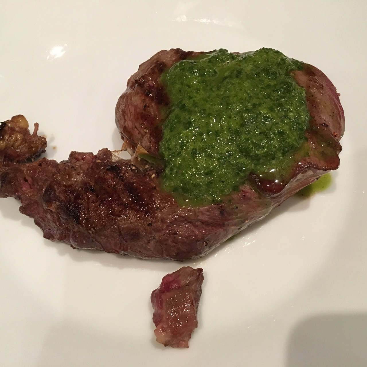 Стейк рибай с соусом Чимичурри