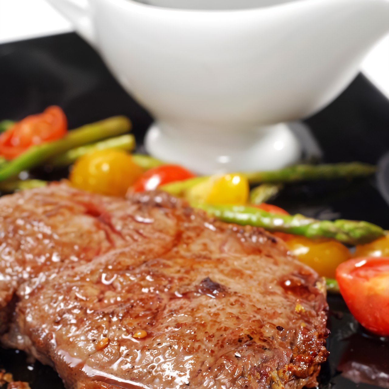 Стейк с бренди и перцем