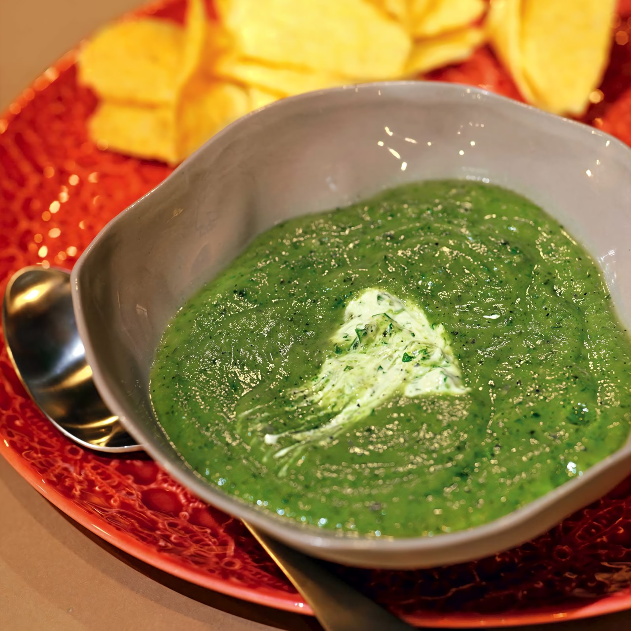 Суп из цукини с мятой