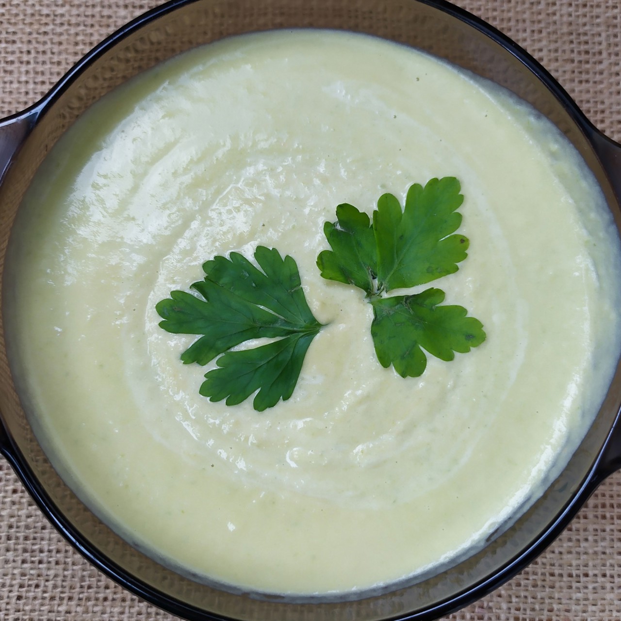 Суп-крем из зеленого горошка