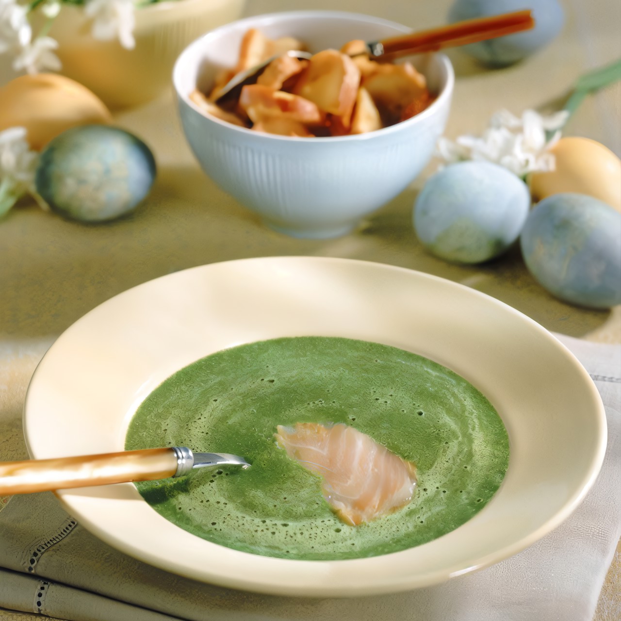 Суп-пюре гороховый с копченым палтусом