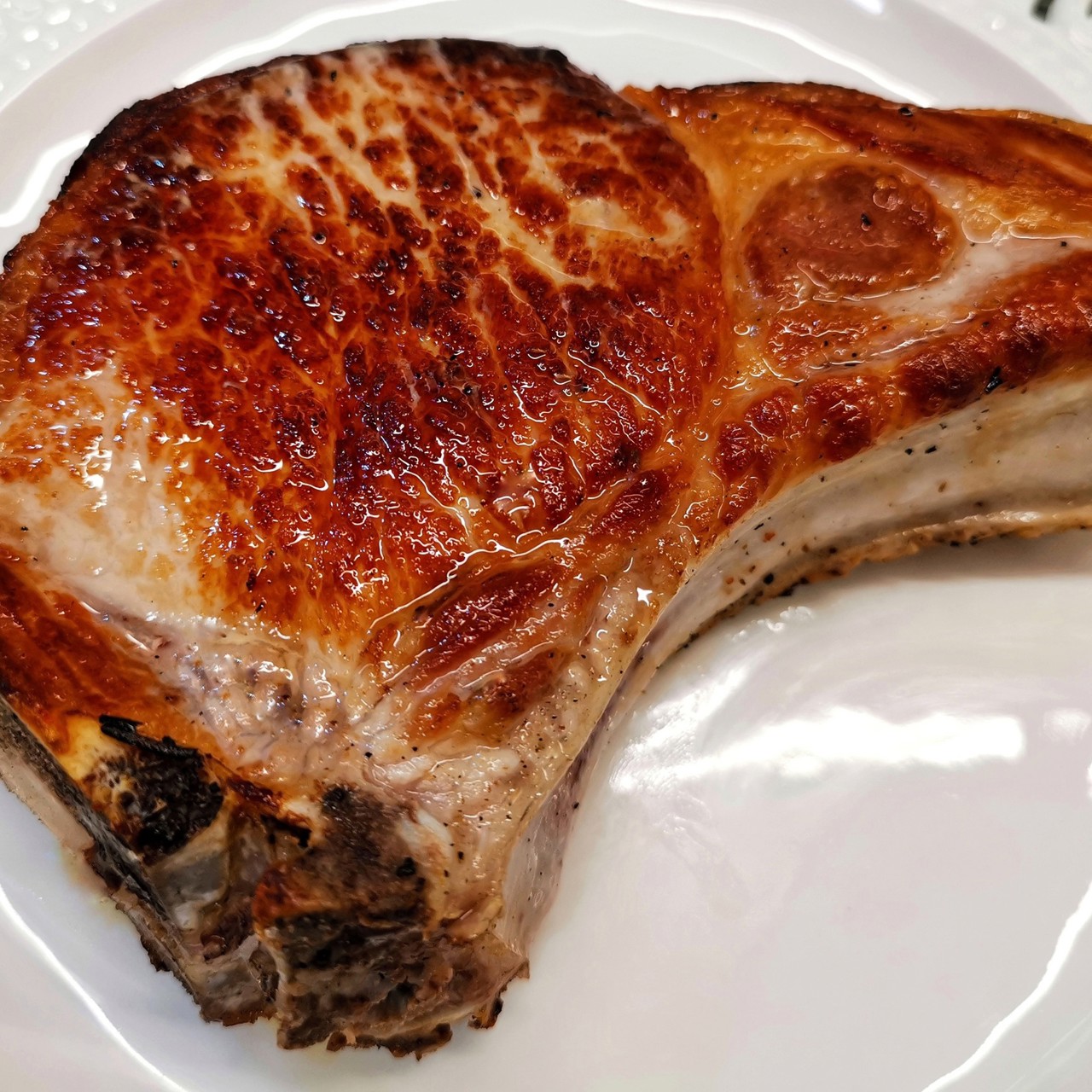 Свиная корейка на кости