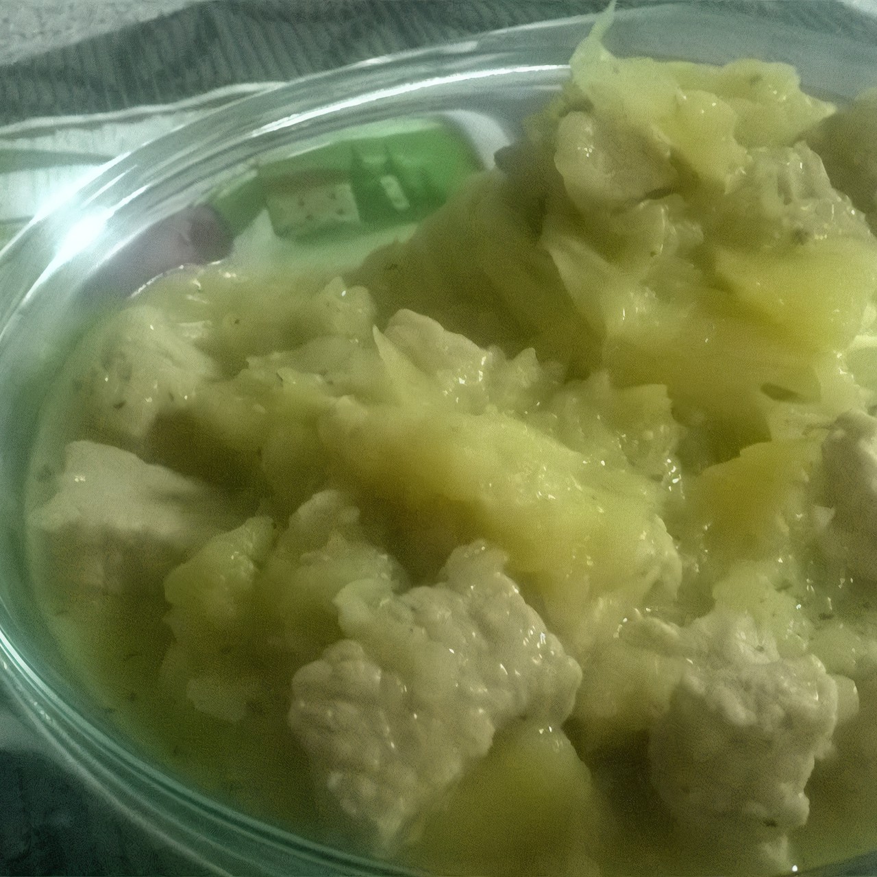 Свинина, тушеная с яблоками