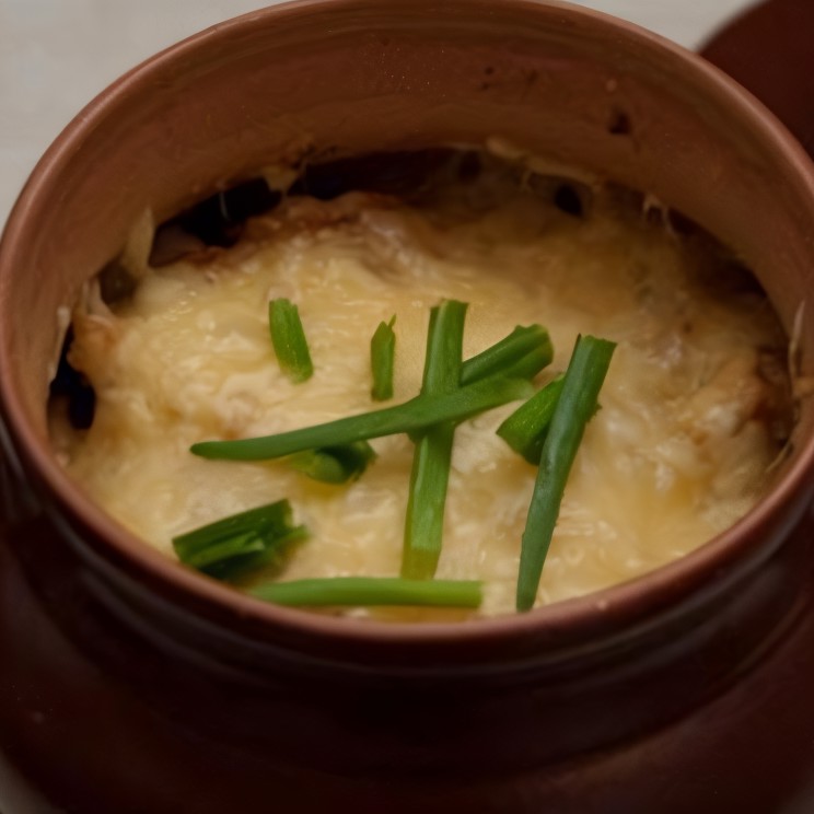 Свинина в горшочках