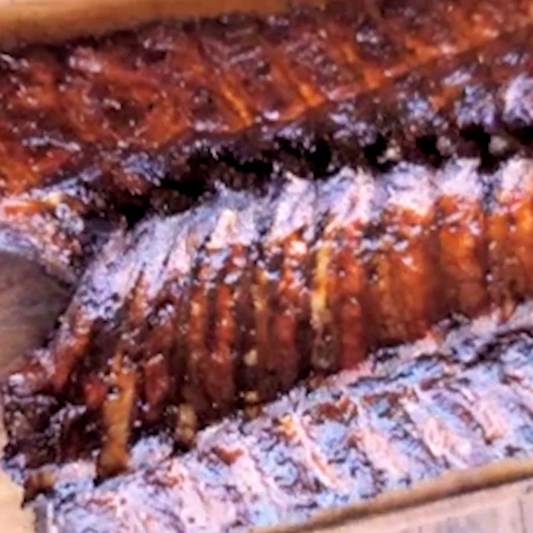 Свиные ребра в яблочной глазури на гриле