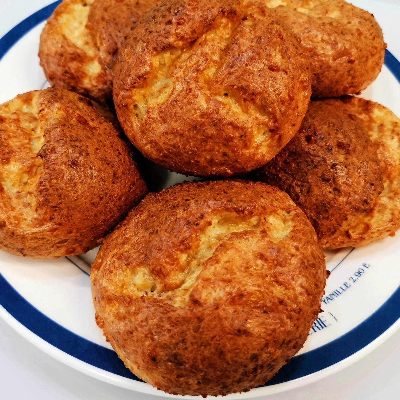 Сырные булочки