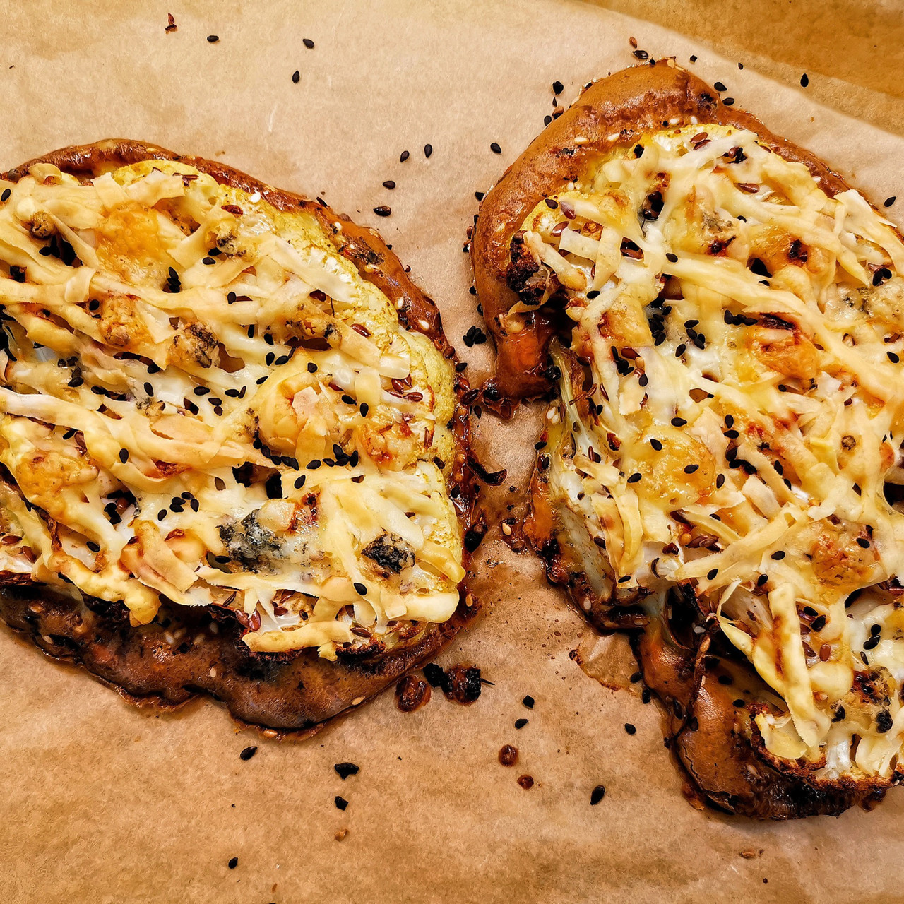 Сырные стейки из цветной капусты