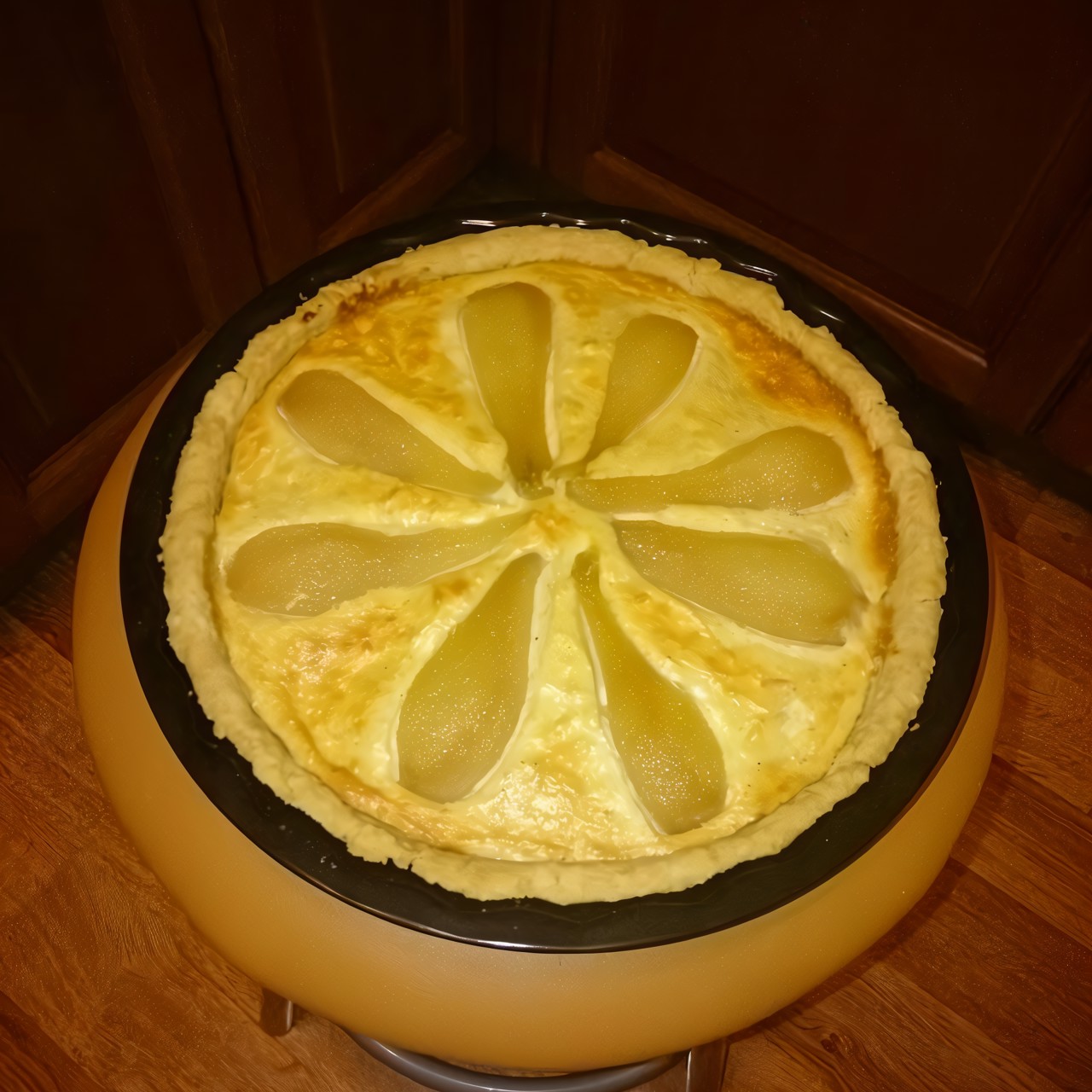 Тарт с грушей, творогом и ванилью