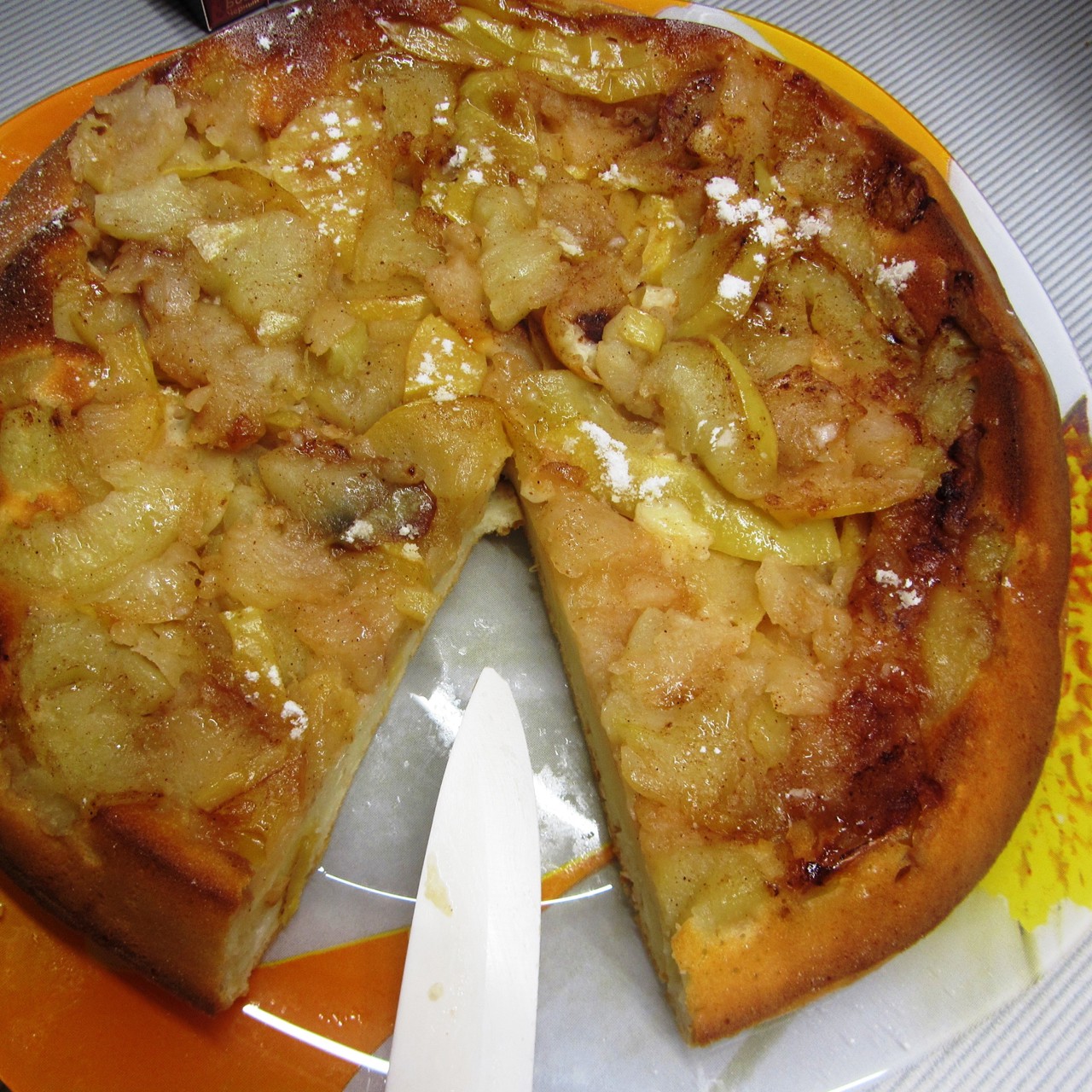 Тарт татен на сметане