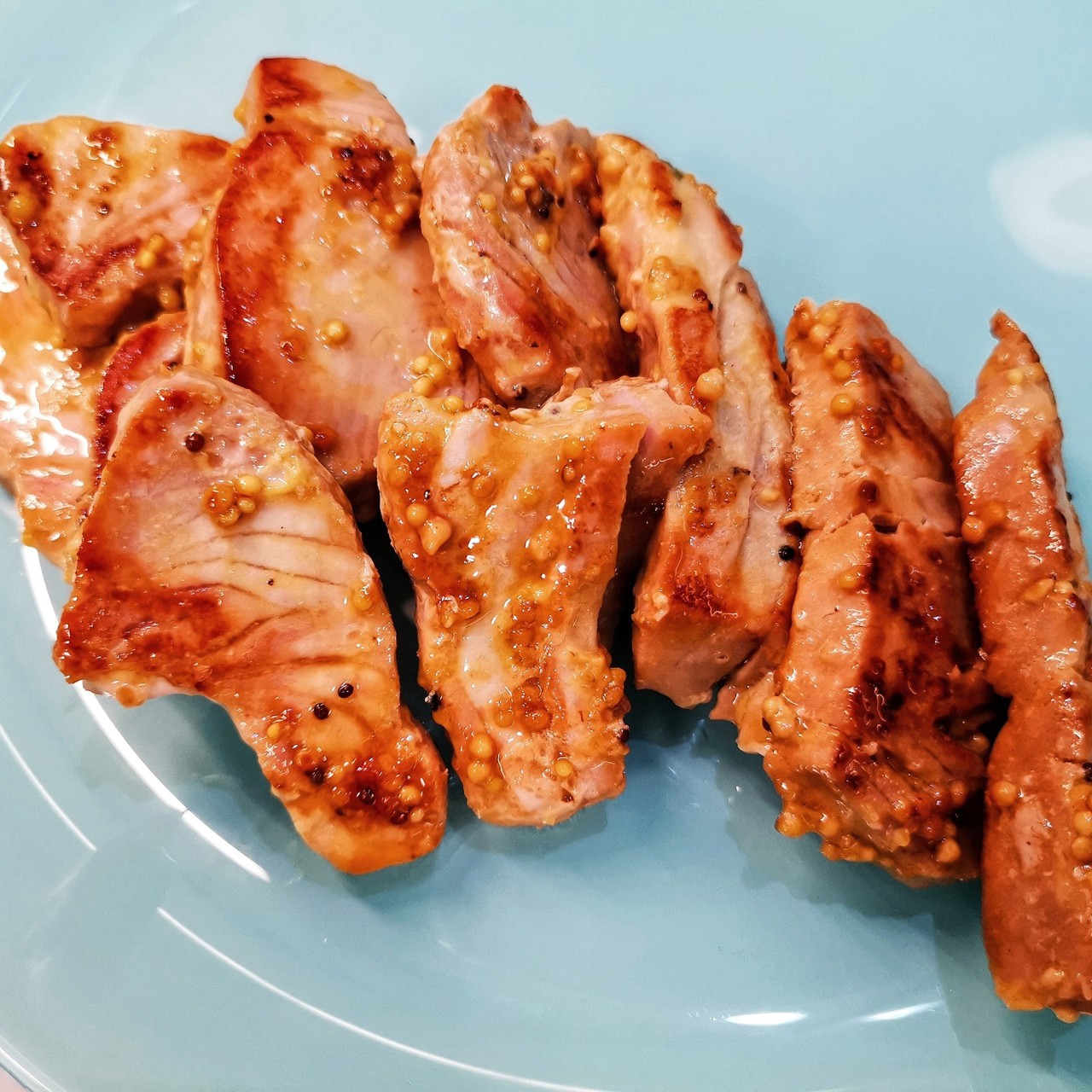 Татаки из тунца в пикантном соусе