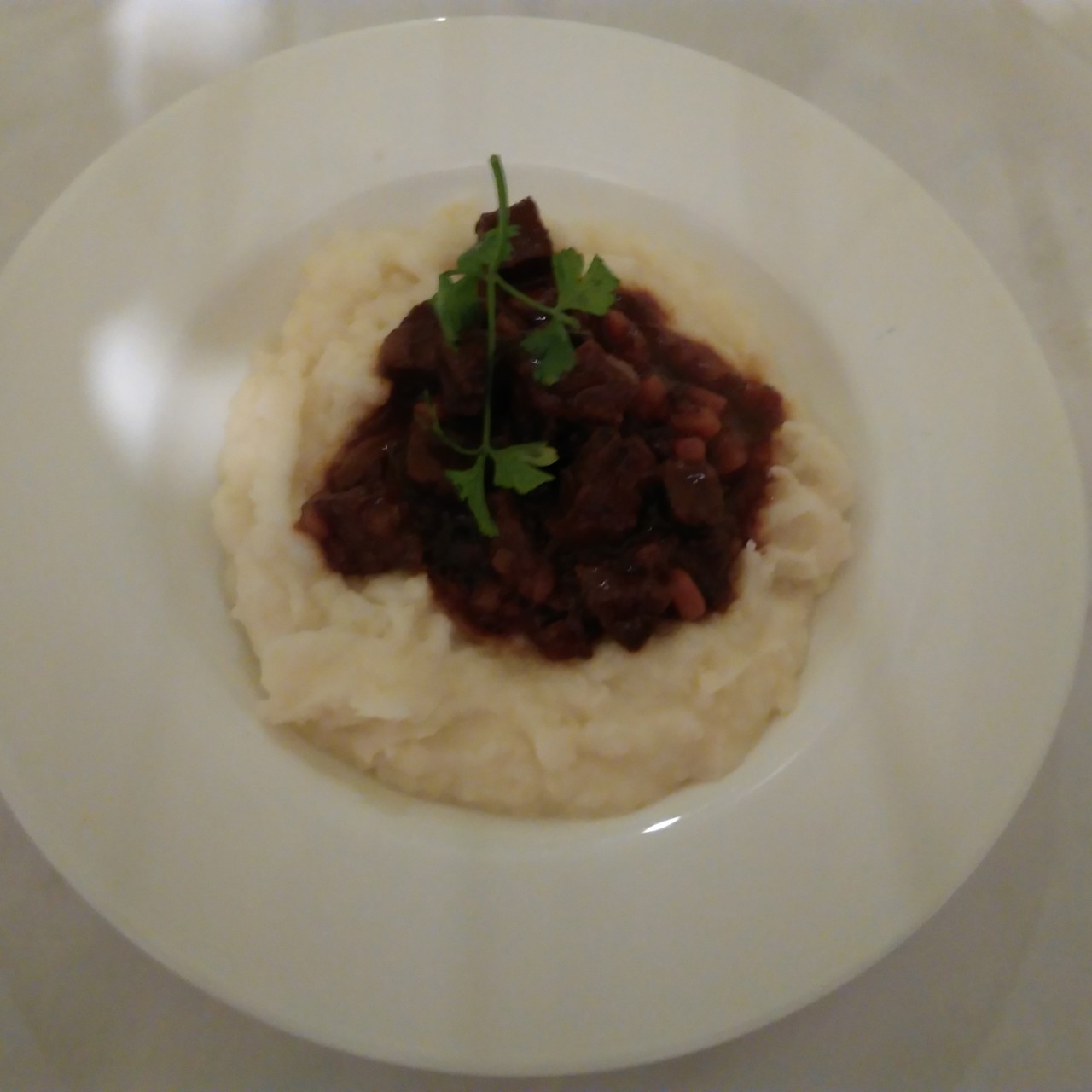 Телячьи щеки в пиве