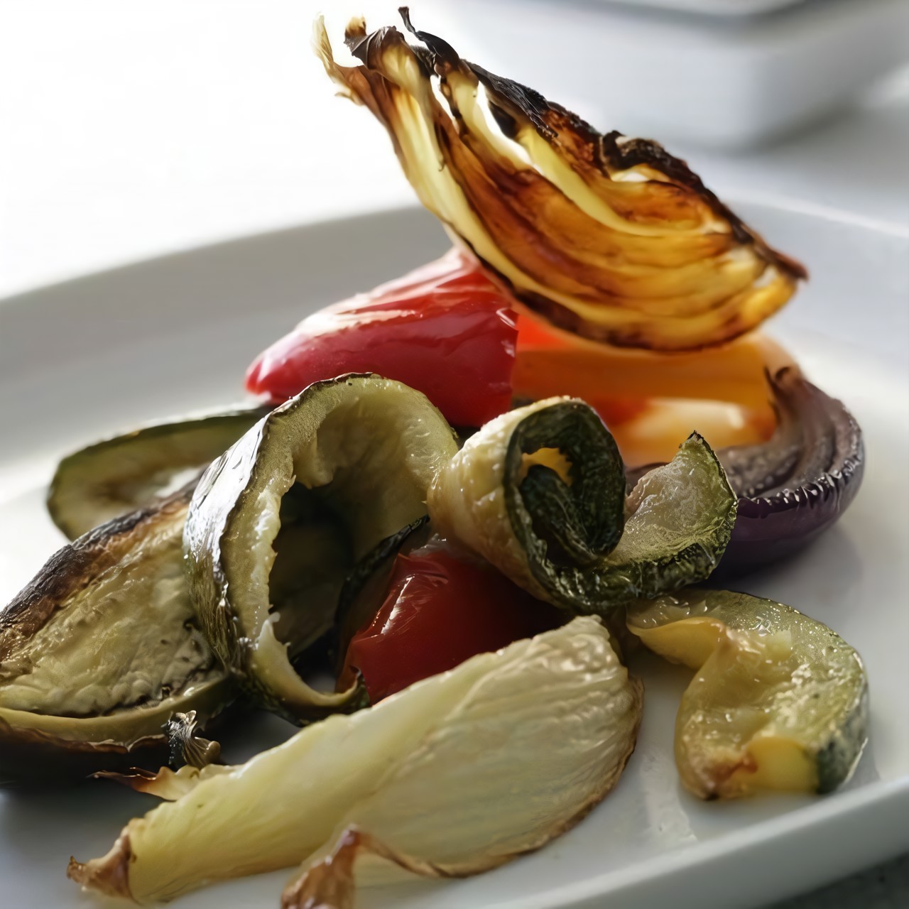 Теплый салат из запеченных овощей