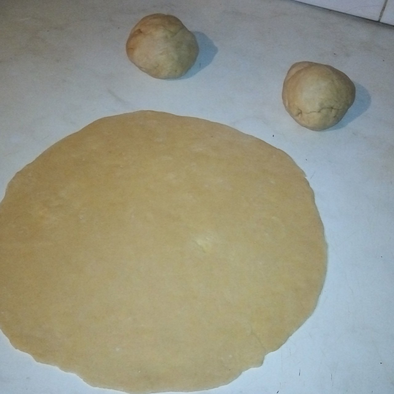 Тесто для пиццы без дрожжей на молоке