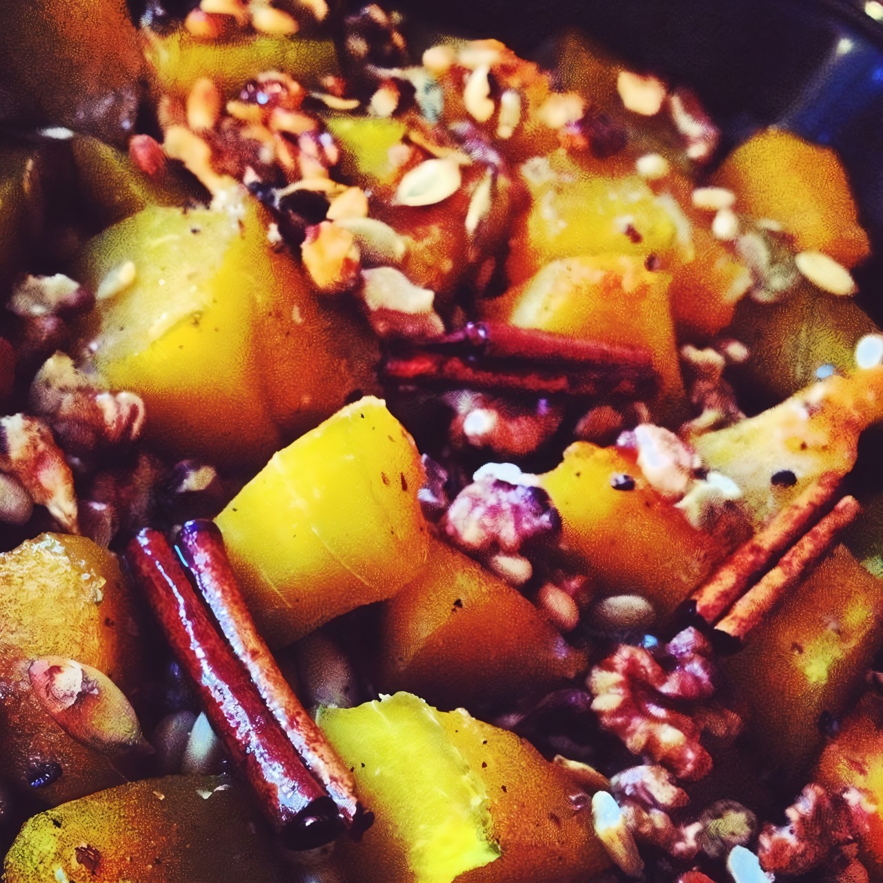 Тыква с пряностями и орехами