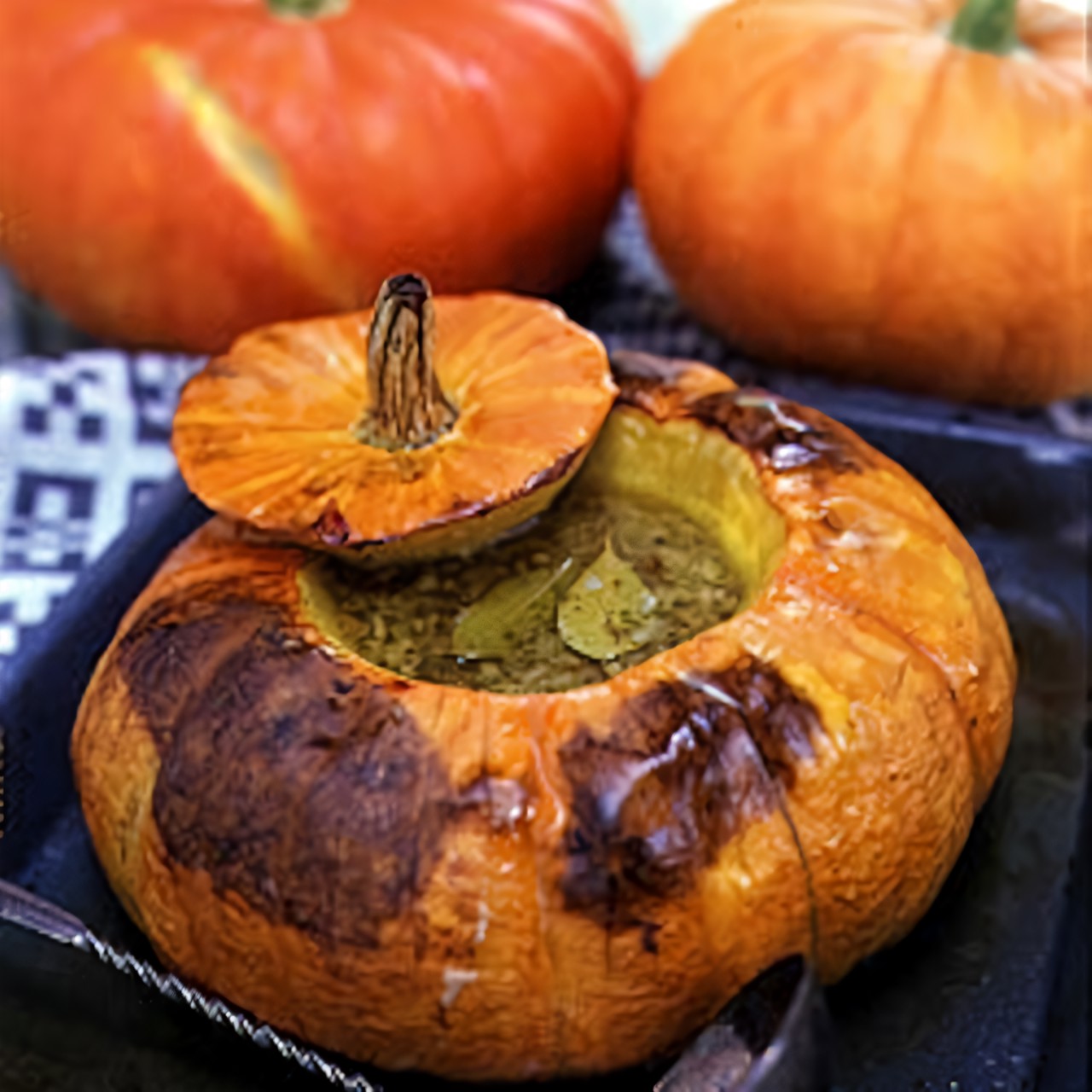 Тыквенный суп в тыкве