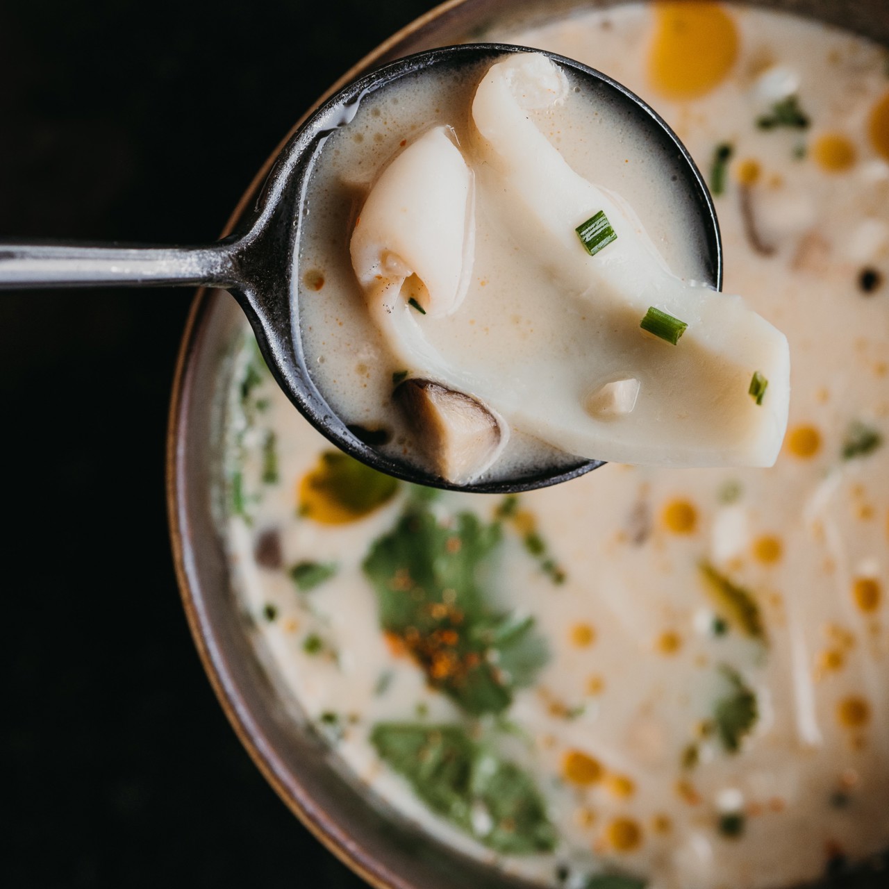 Том кха с морепродуктами