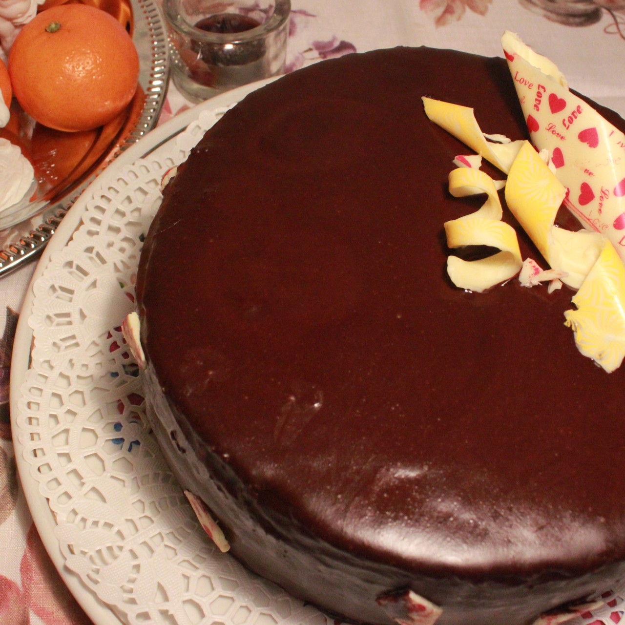 Торт «Малиново-вишневый трюфель»