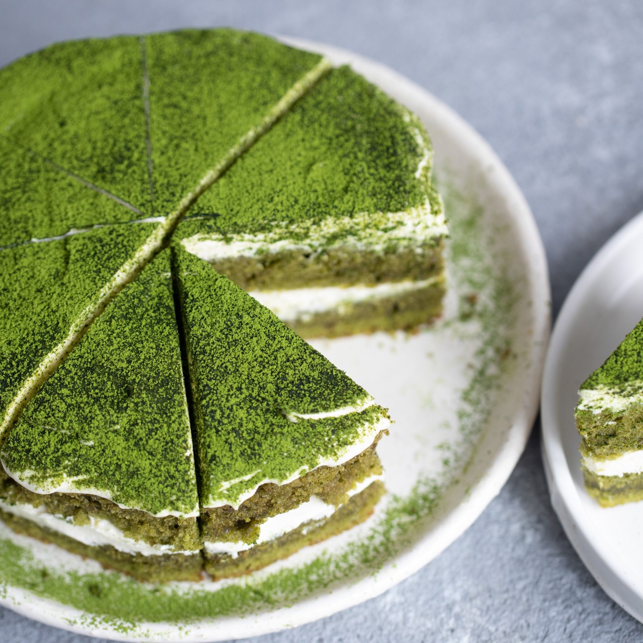 Торт «Зеленый бархат» с сырным кремом