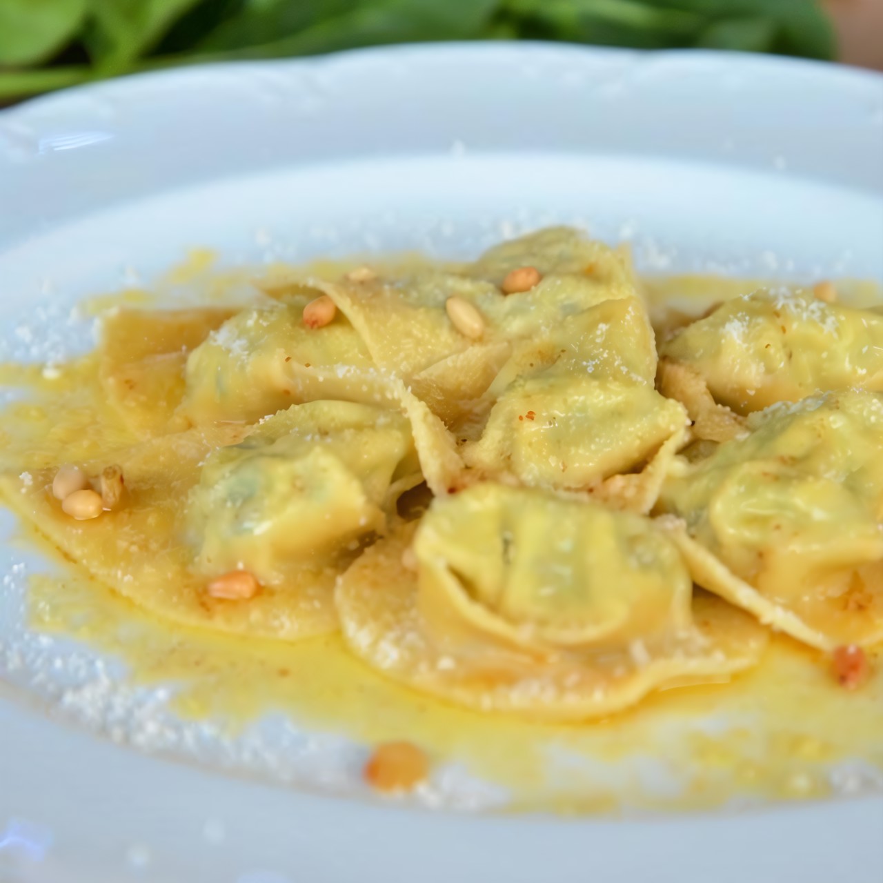 Тортелли с рикоттой и шпинатом