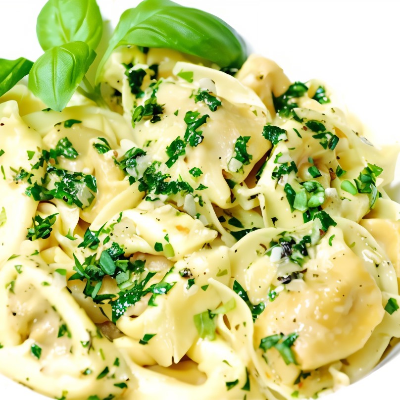 Тортеллини с творогом и вялеными помидорами