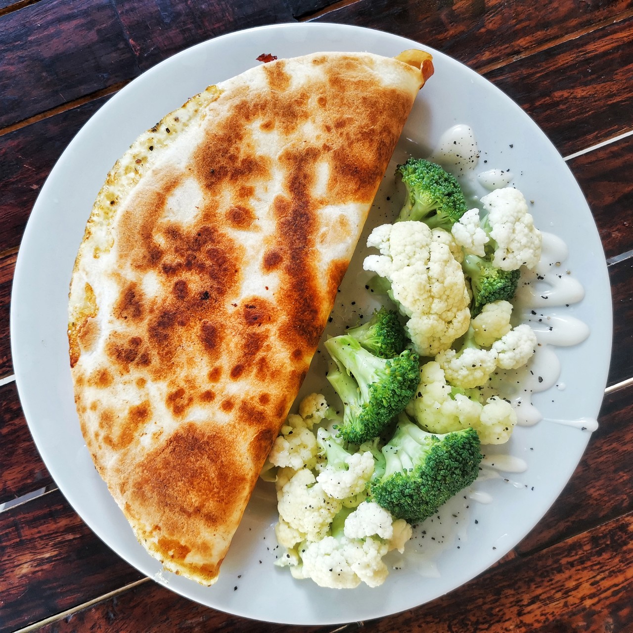 Тортильяс на завтрак с беконом