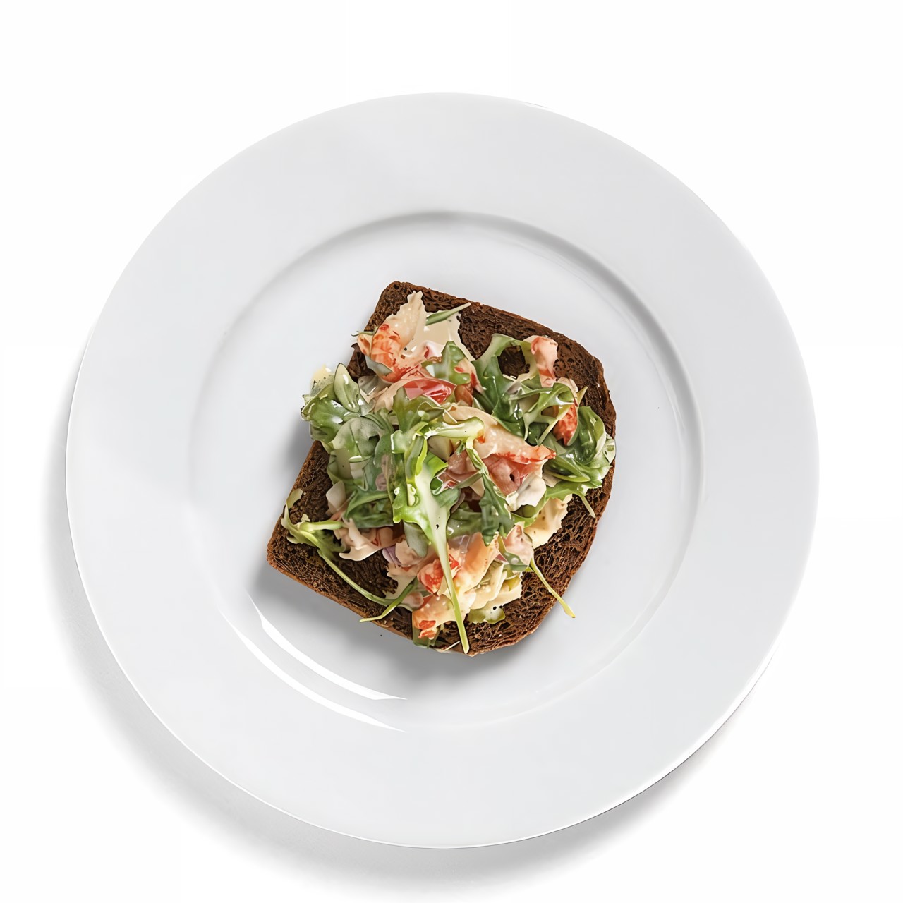 Тосты из ржаного хлеба с раковым салатом