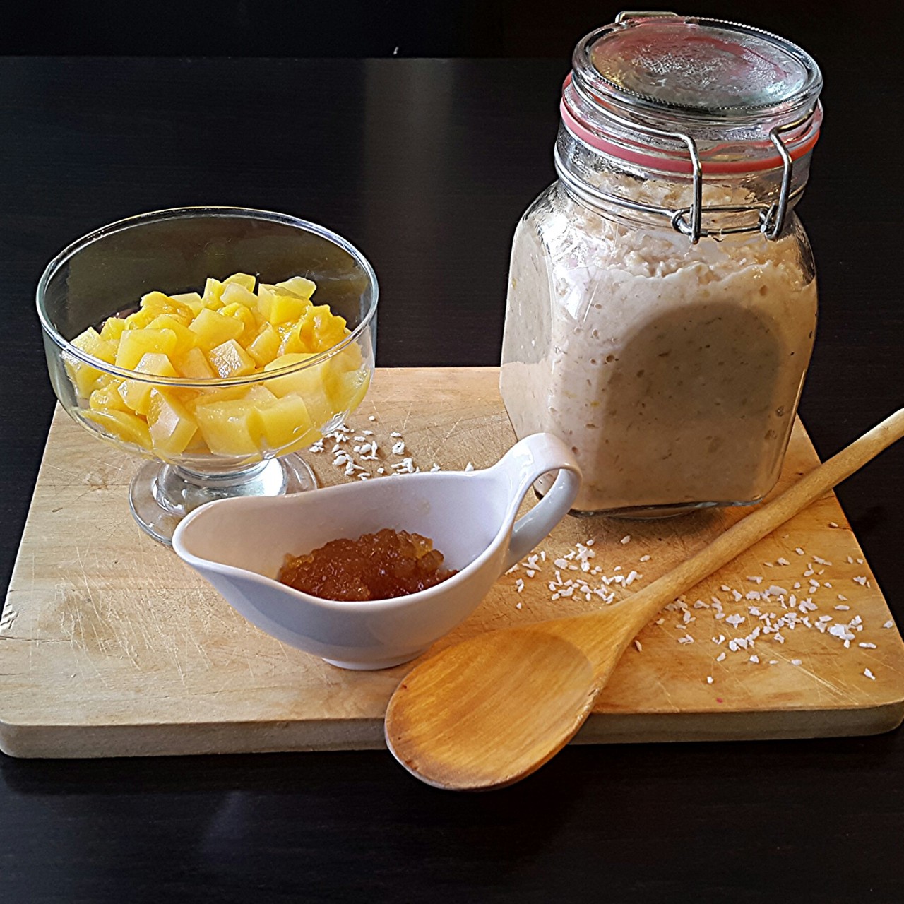 Тропическая овсянка в банке