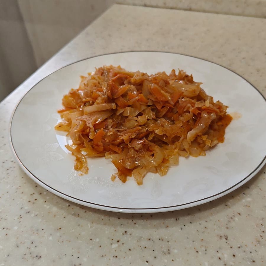 Тушеная капуста с паприкой