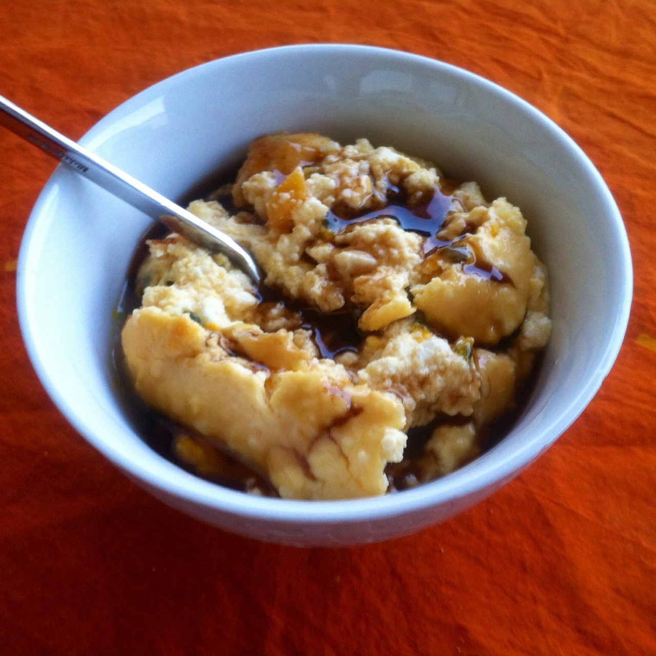 Творожная запеканка с маракуйей