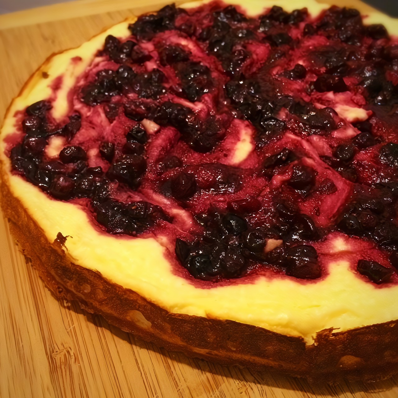 Творожная запеканка с клюквенным вареньем