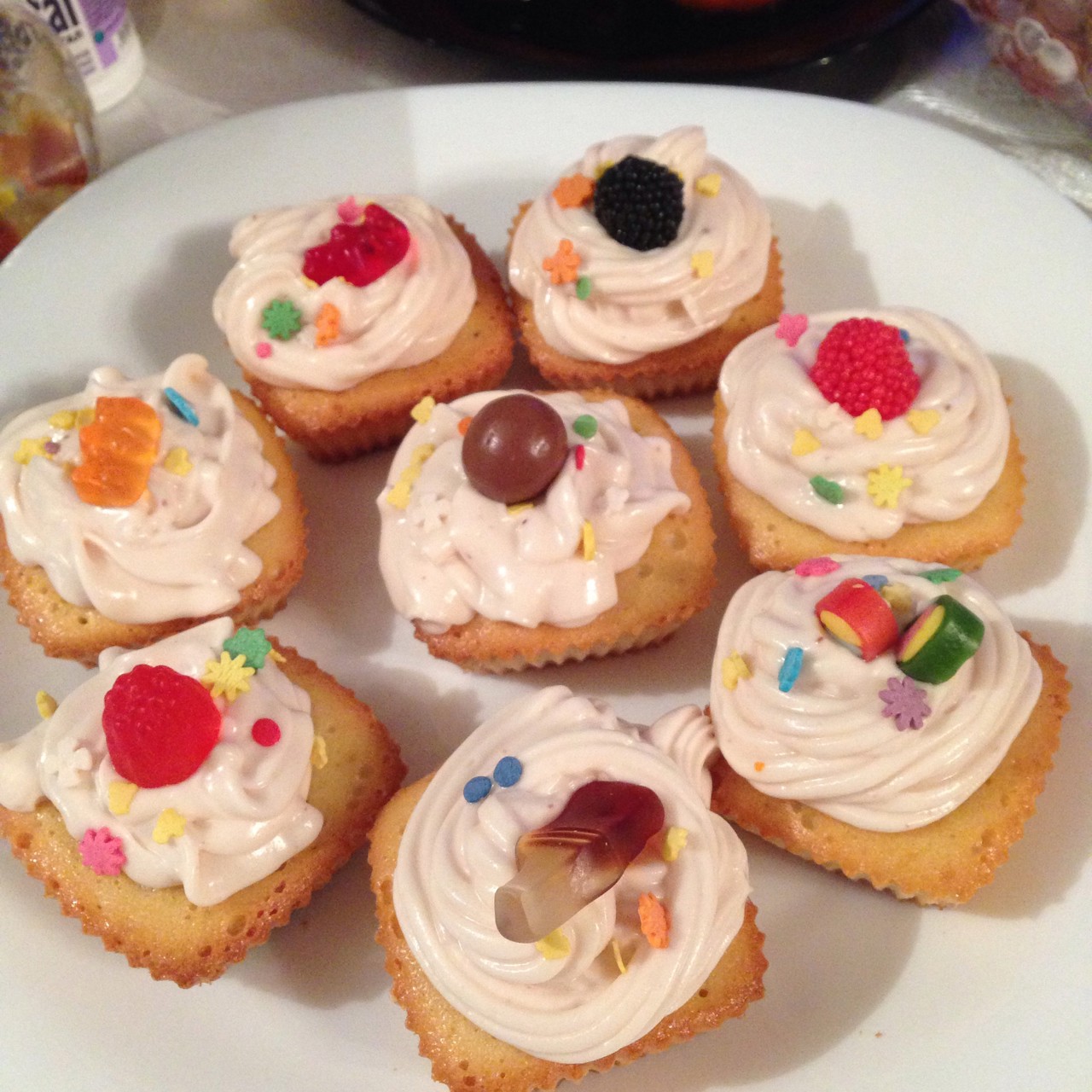 Творожный крем для торта и капкейков