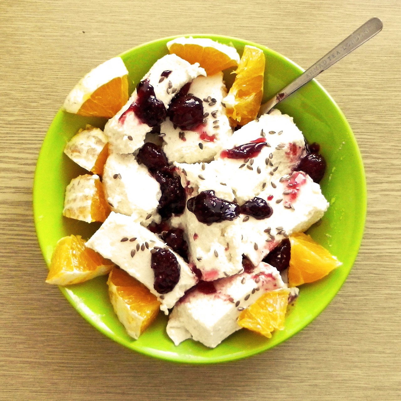 Творожное желе с корицей