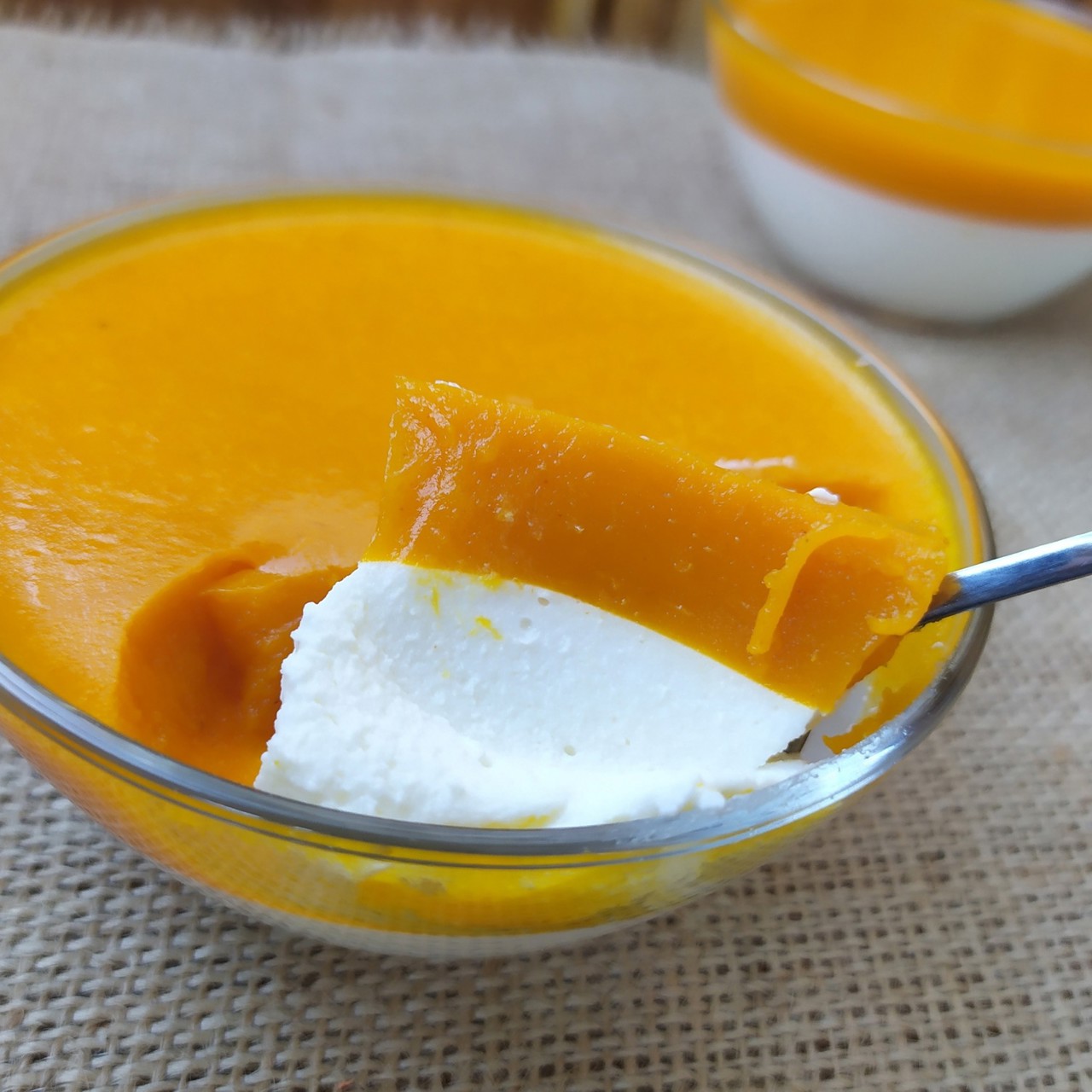 Творожный десерт с облепихой