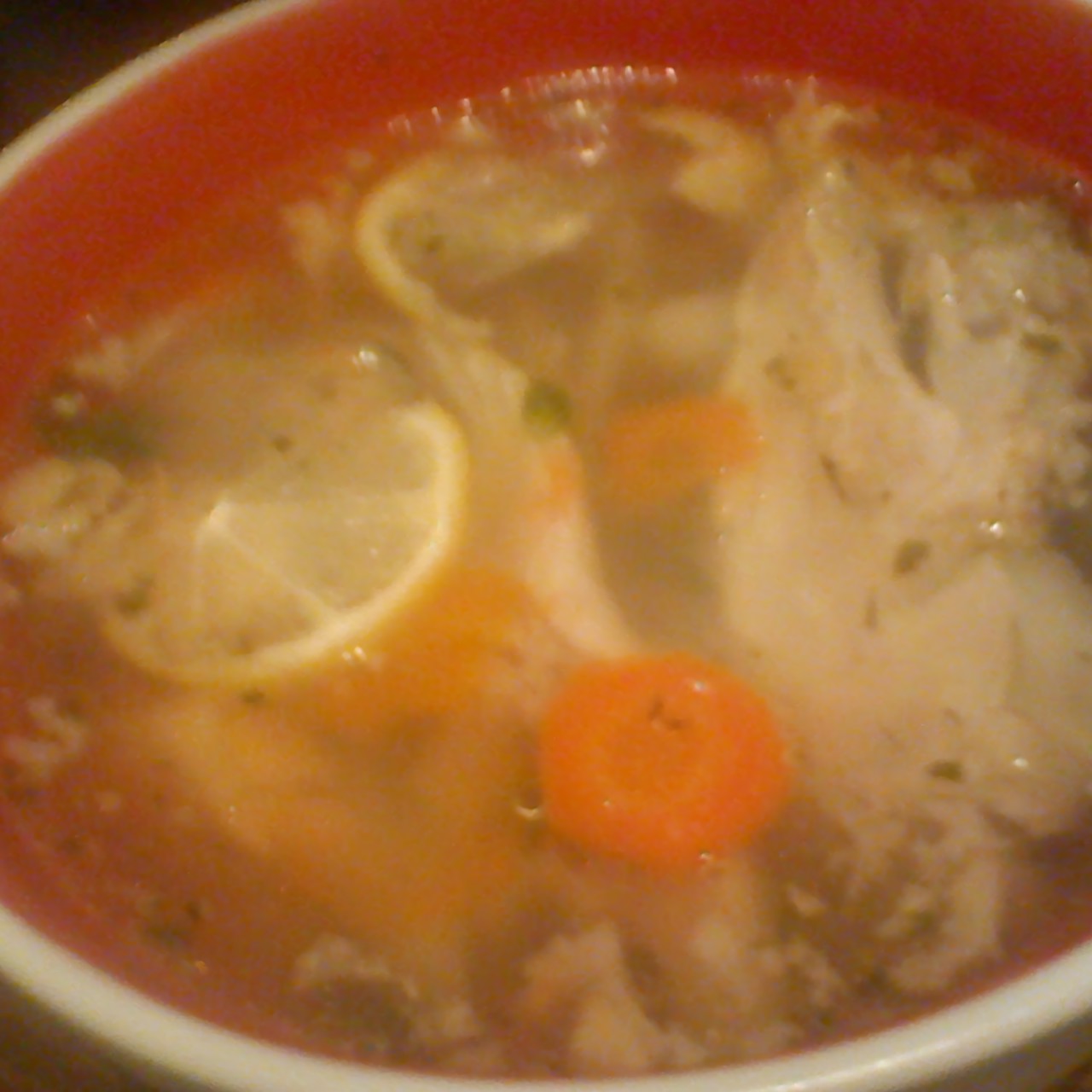 Уха из форели с чесноком