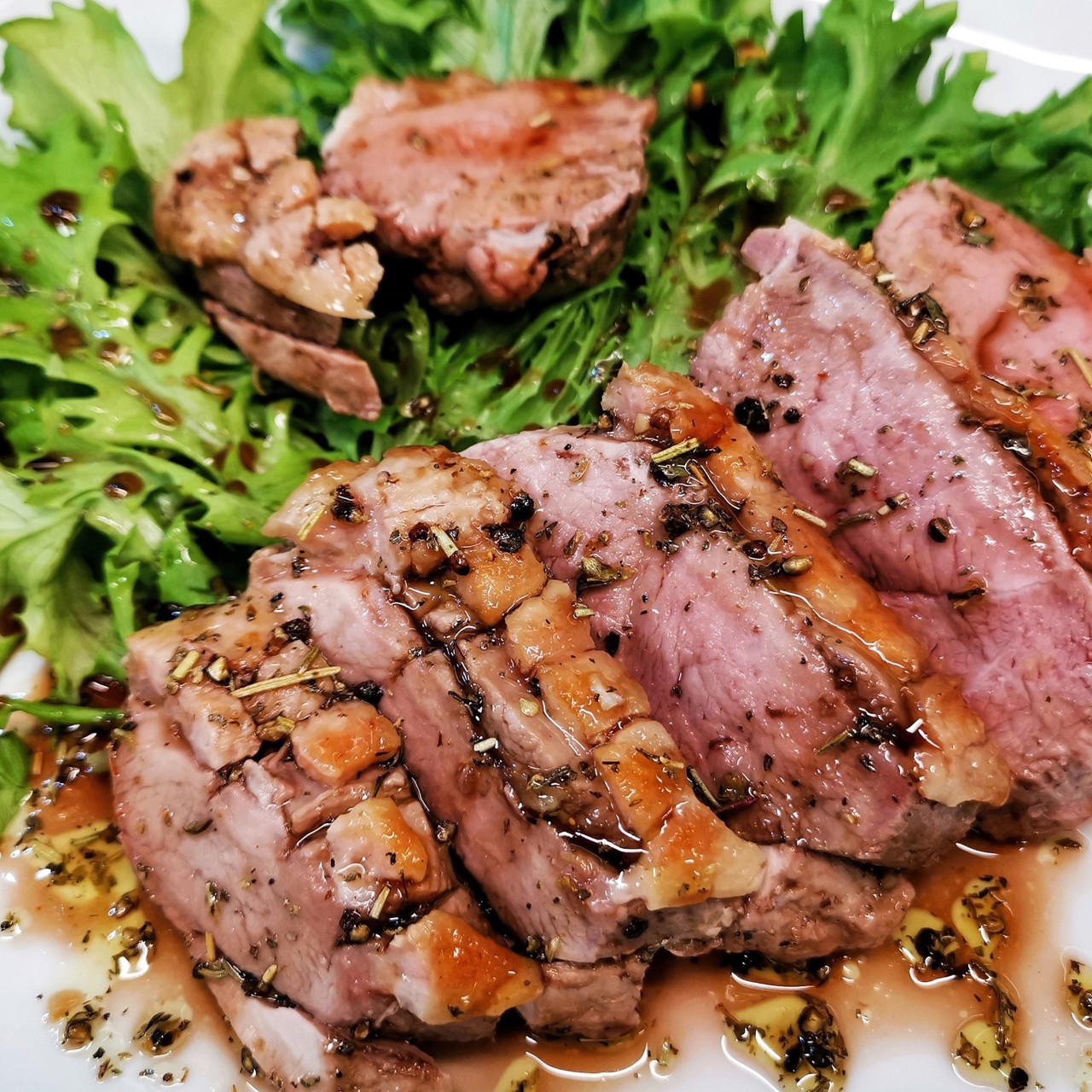 Утиная грудка с медовым соусом