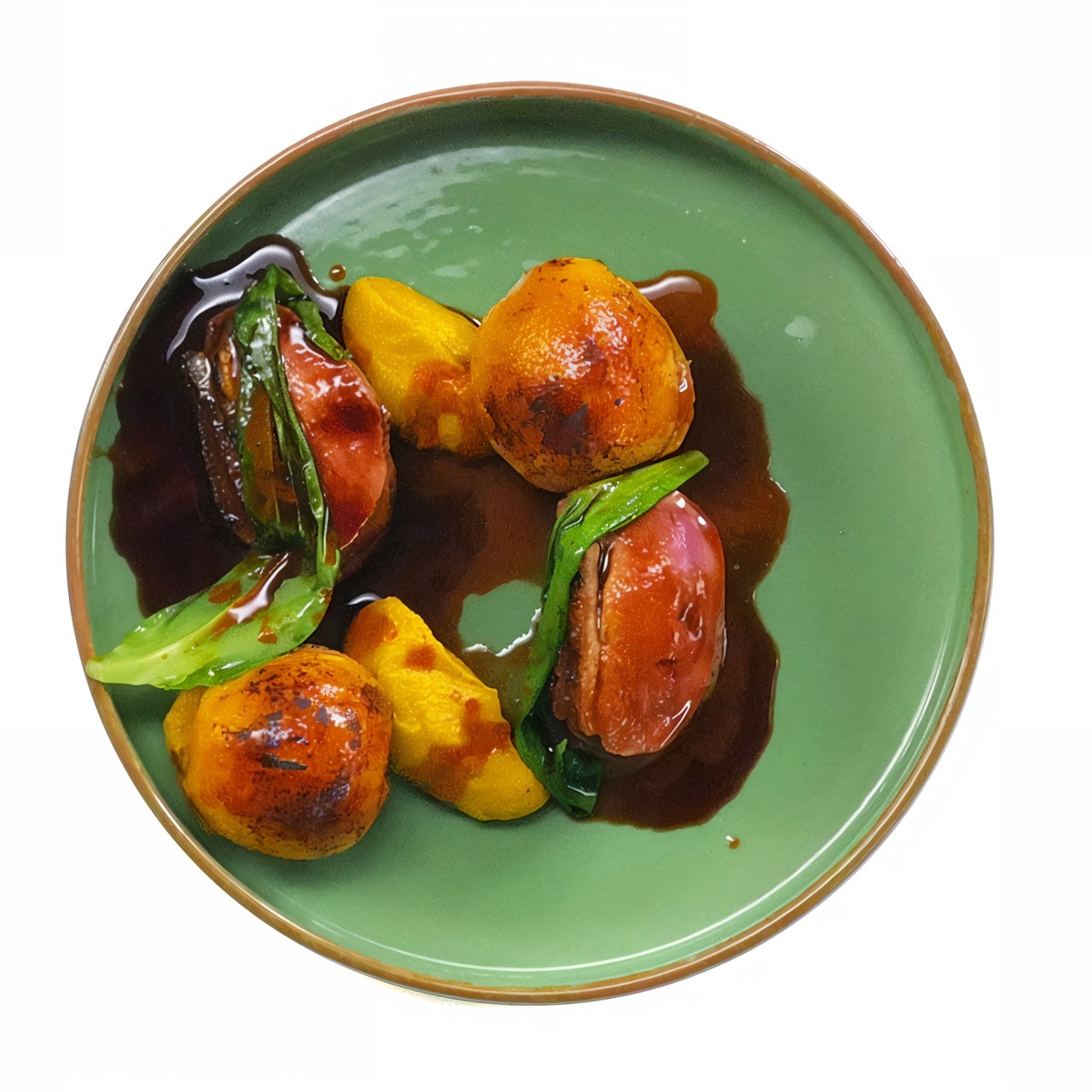 Утиная грудка с морковным кремом и мушмулой