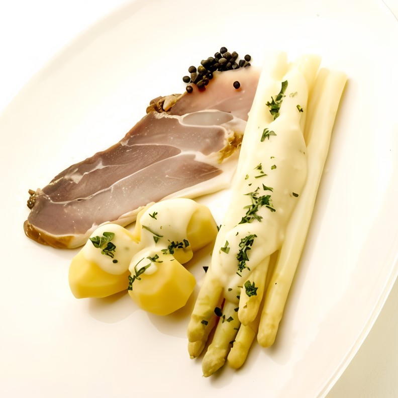 Вареная спаржа в сливочном масле с пармезаном