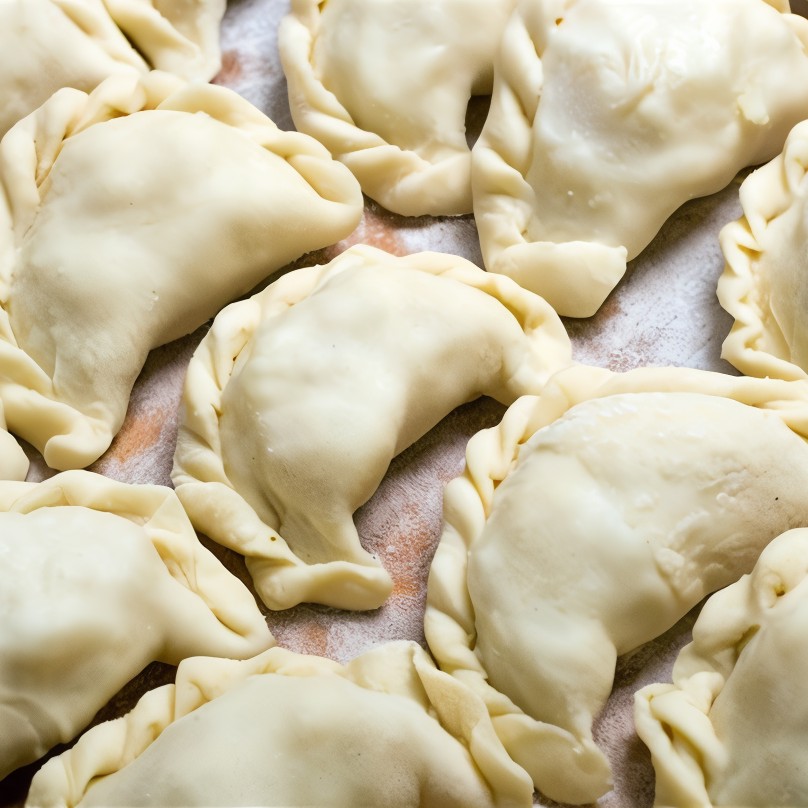 Вареники с черносливом и творогом